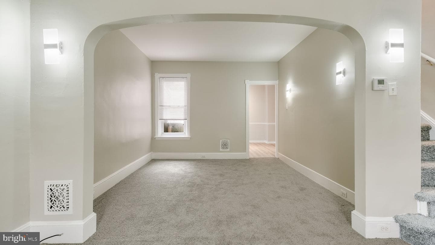 1128 Green Street photo 5