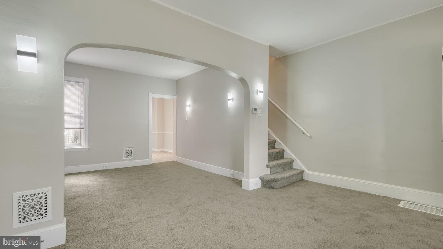 1128 Green Street photo 6