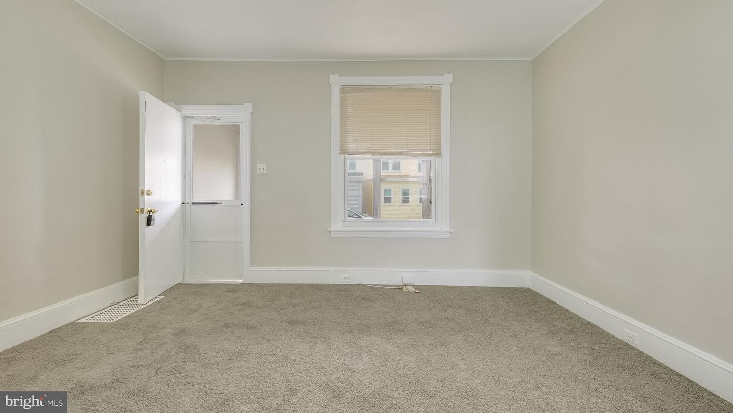 1128 Green Street photo 7