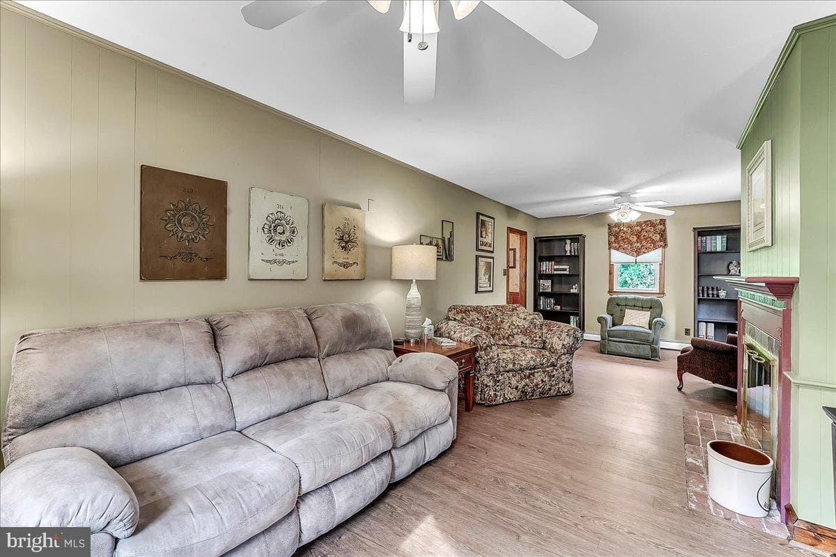 4 Oak Circle photo 7