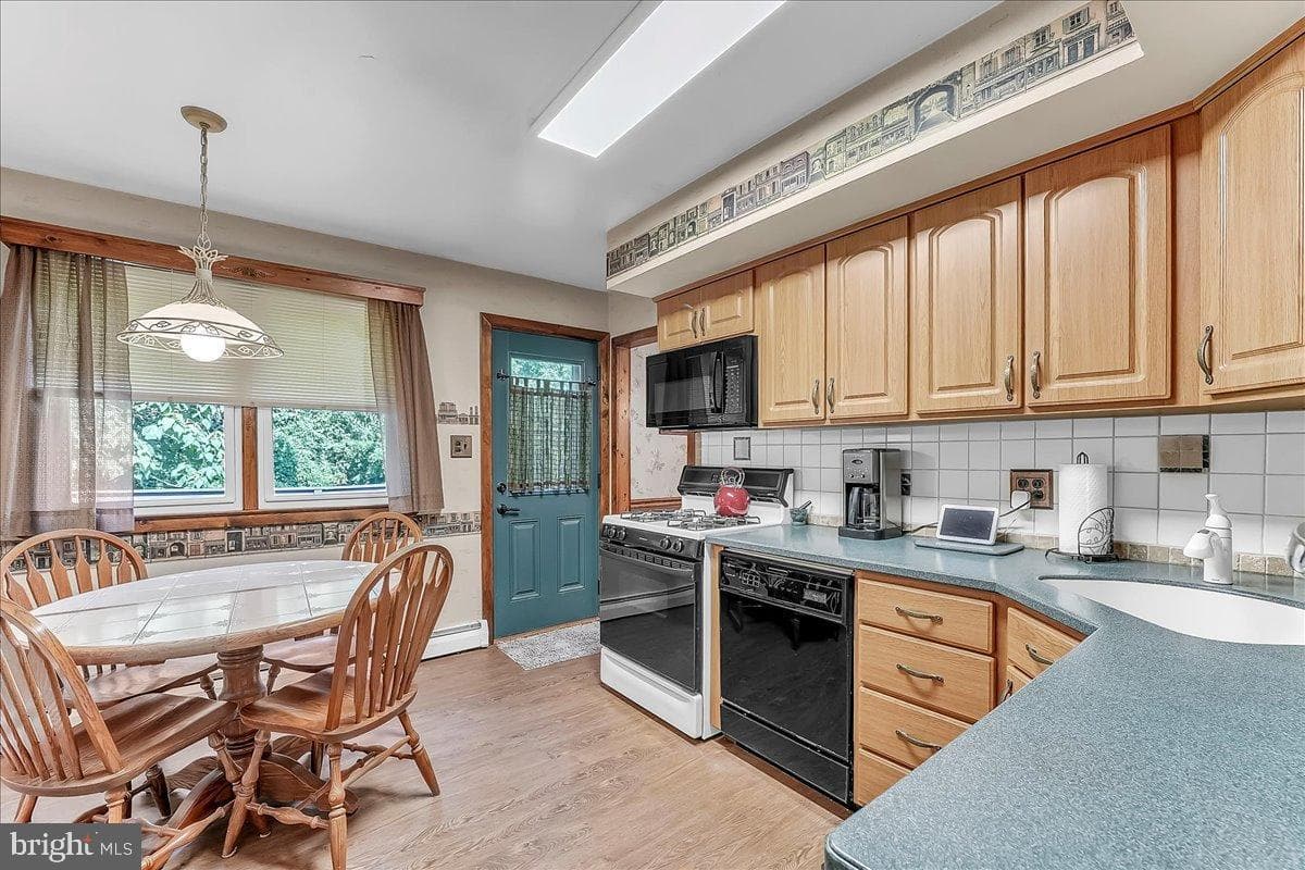 4 Oak Circle photo 9
