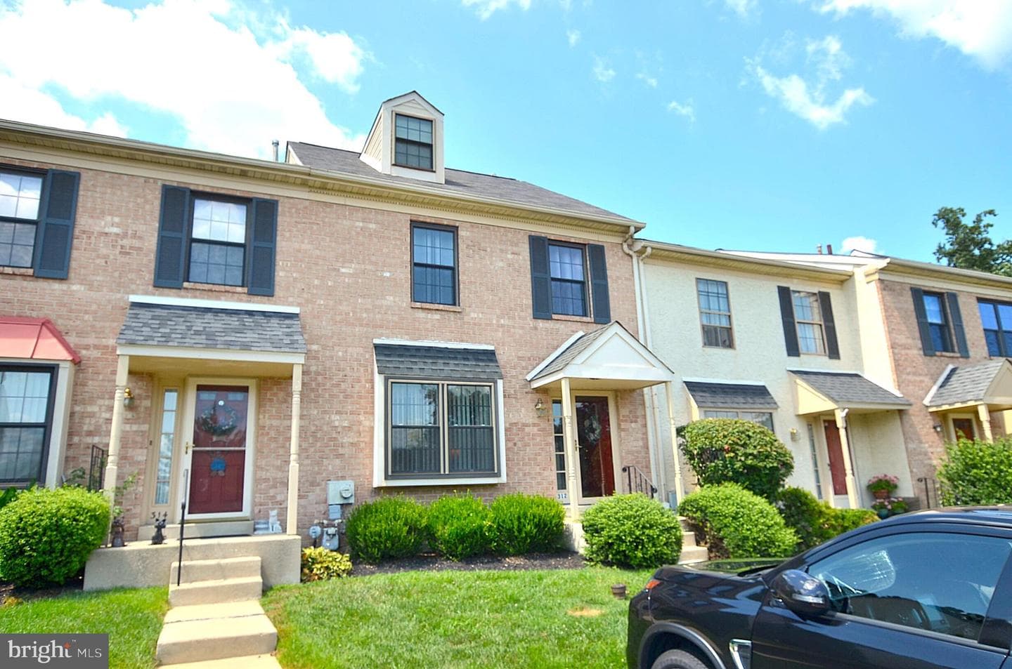 312 Scola Road photo 2