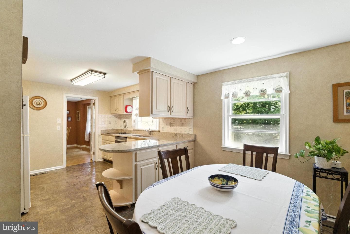 213 Fairfield Drive photo 14