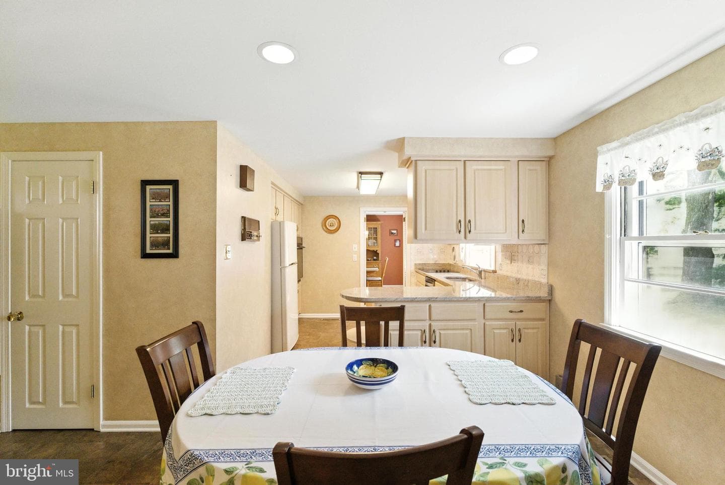 213 Fairfield Drive photo 15