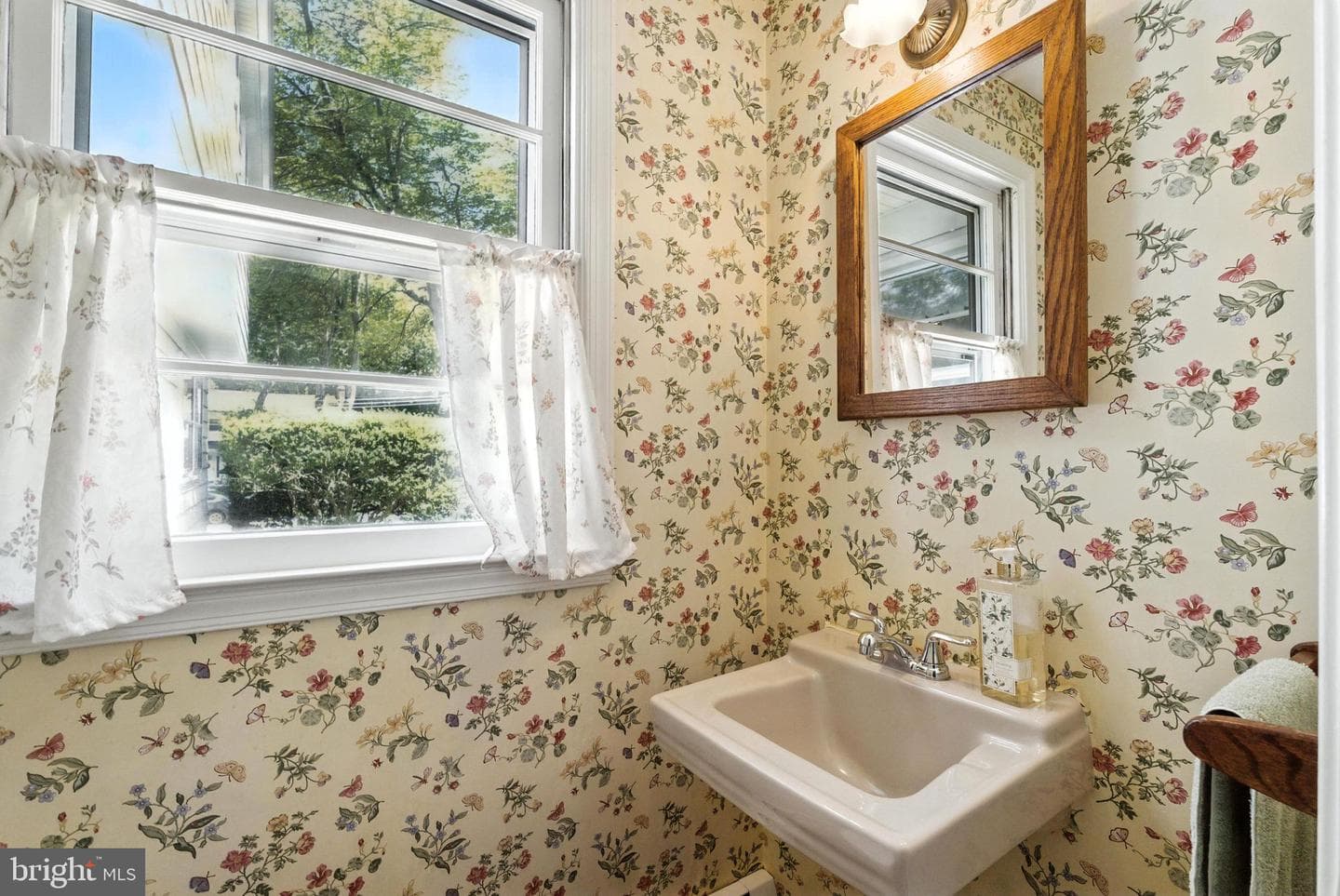 213 Fairfield Drive photo 19