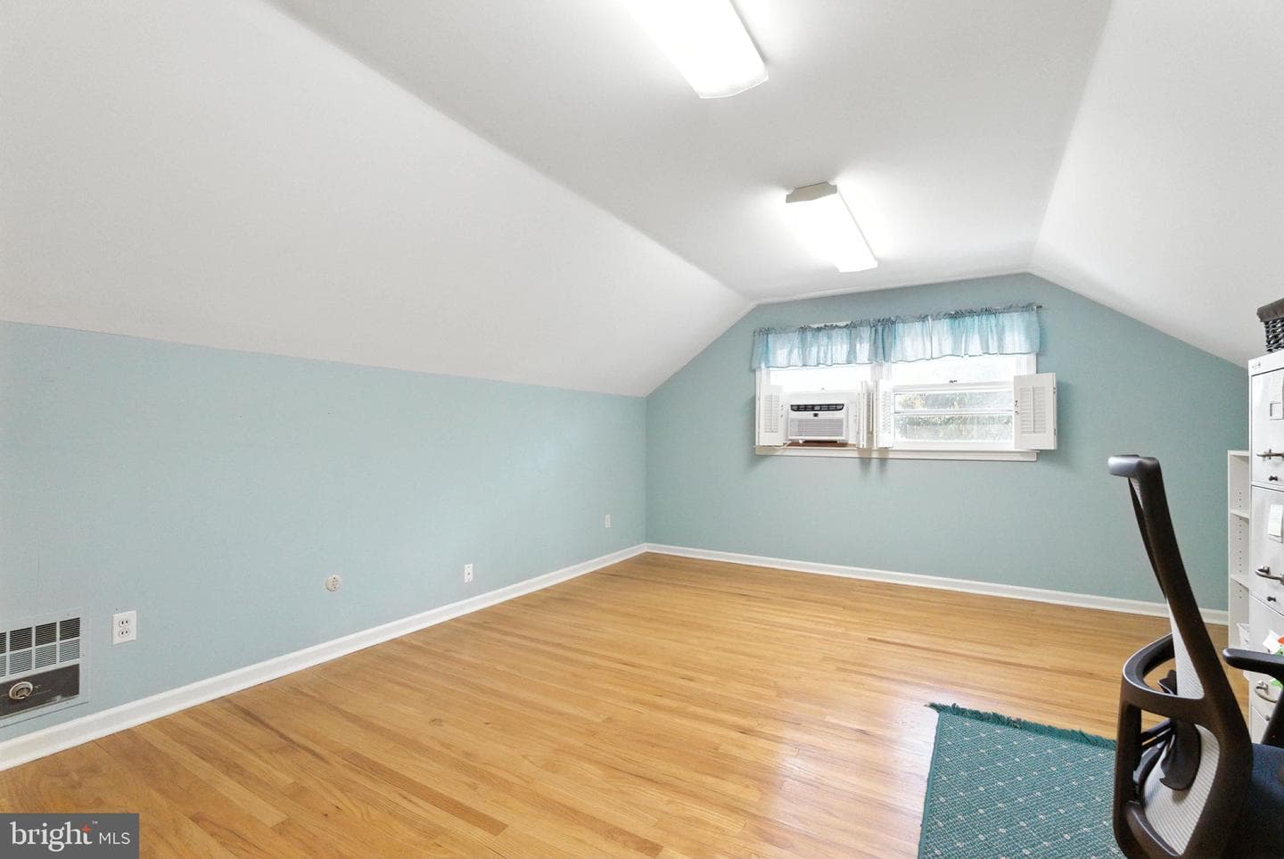 213 Fairfield Drive photo 27