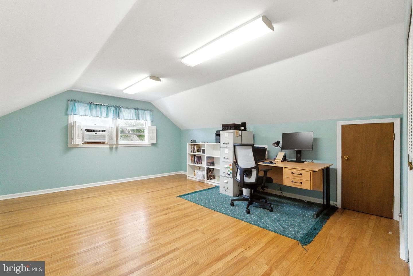 213 Fairfield Drive photo 28