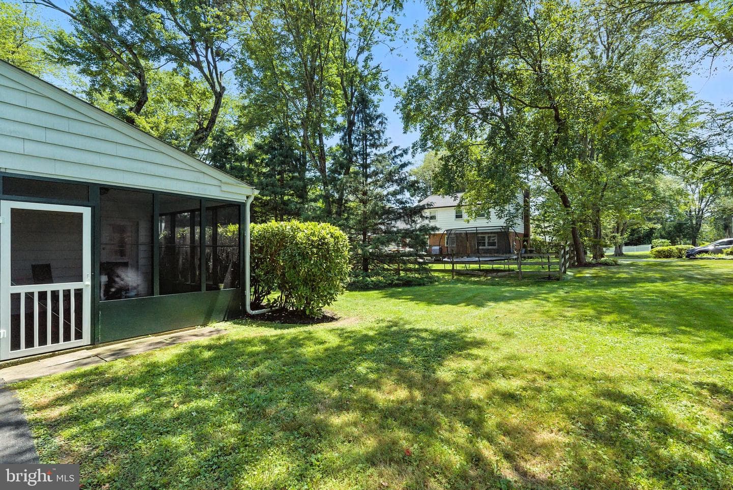 213 Fairfield Drive photo 3