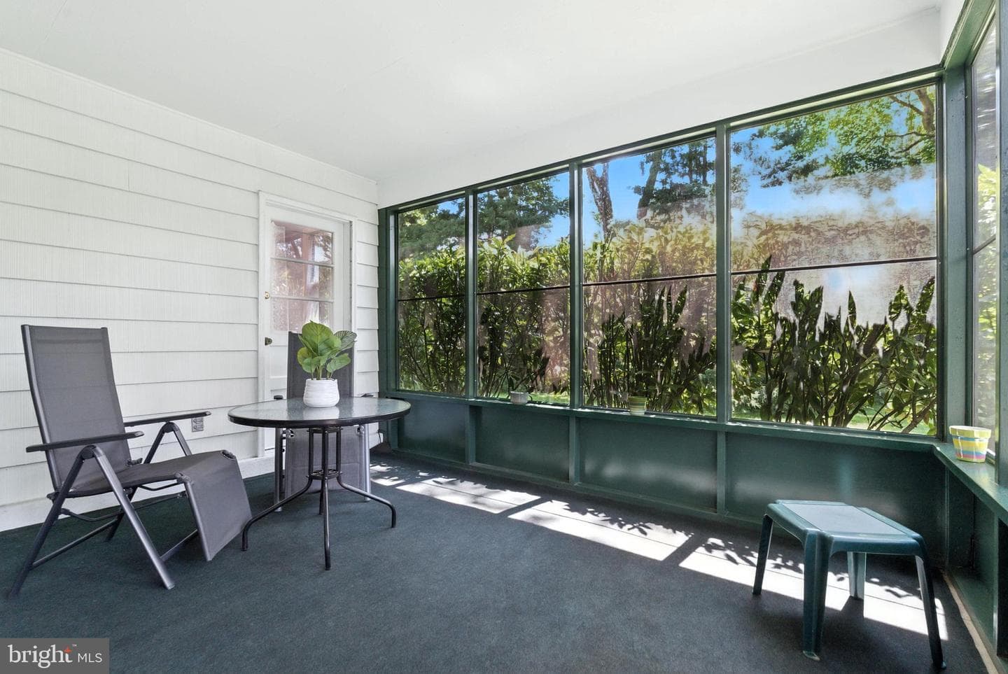 213 Fairfield Drive photo 4