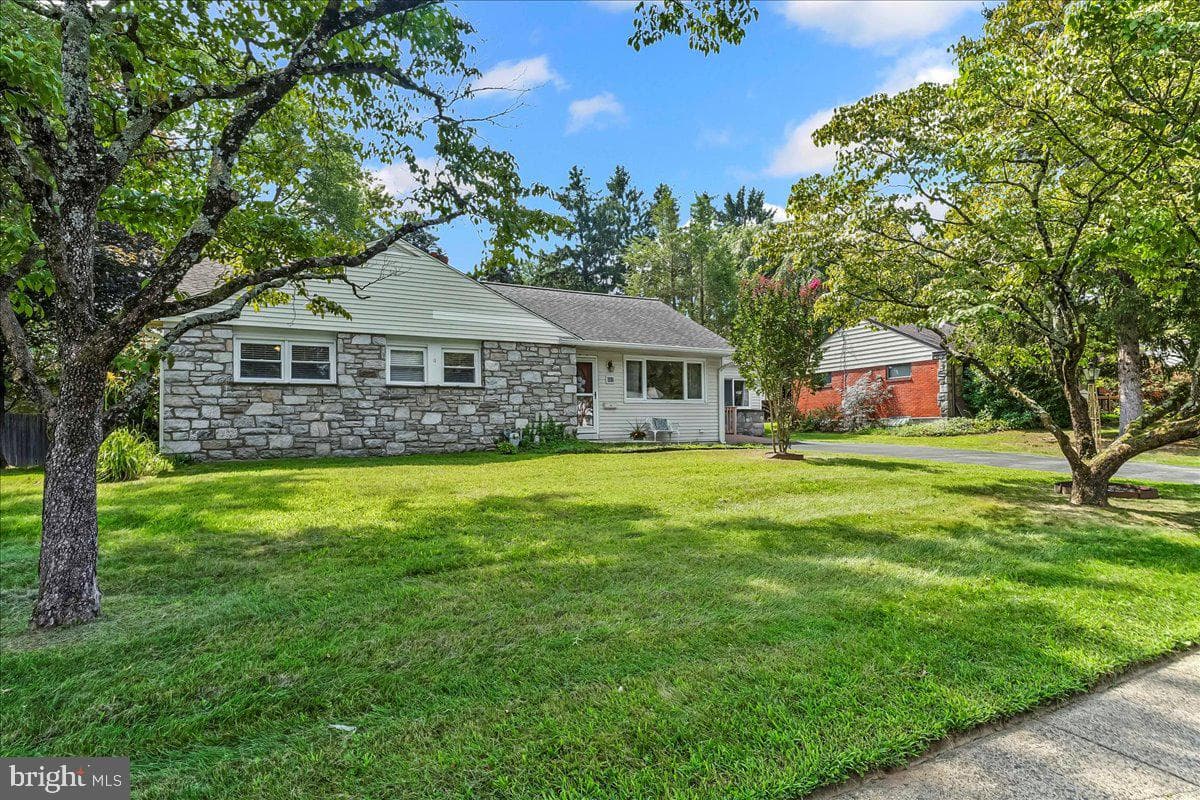 303 Harvard Avenue photo 29