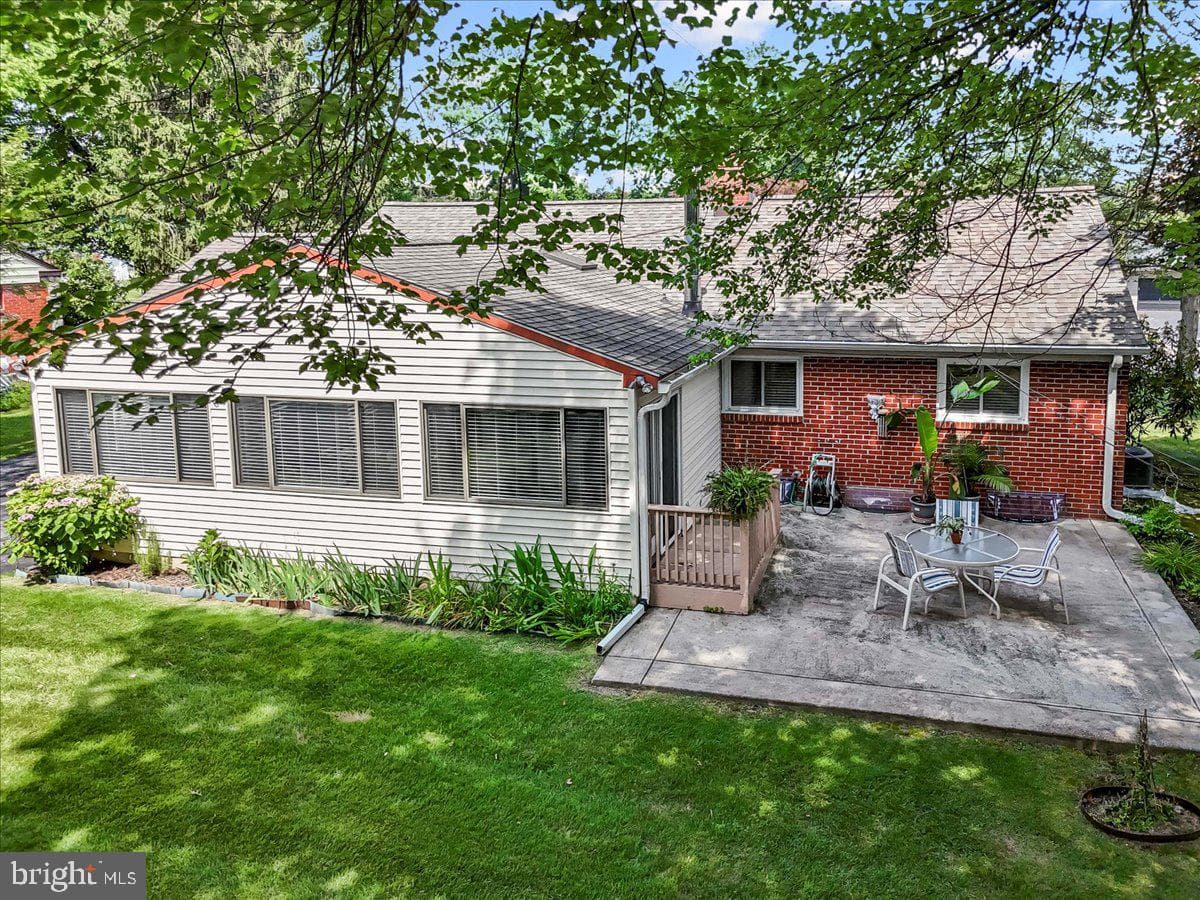 303 Harvard Avenue photo 32