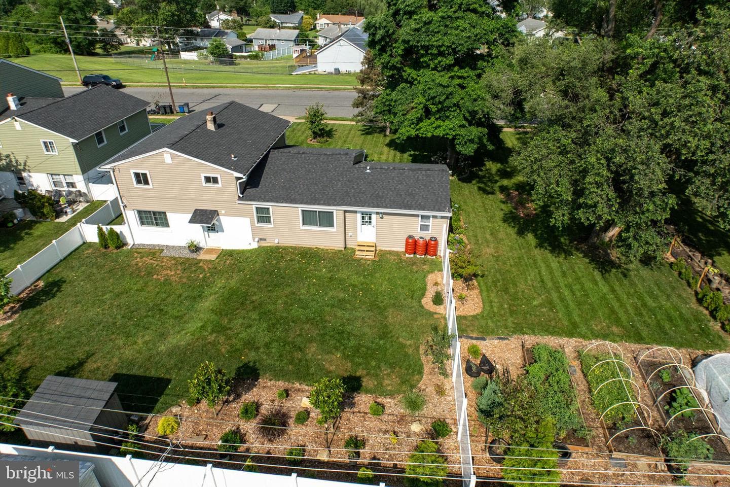 303 Trimble Boulevard photo 36