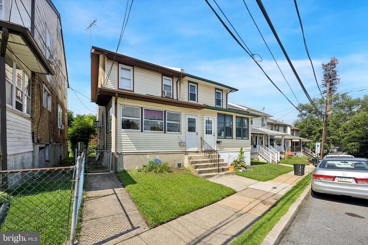 237 Randall Street photo 2