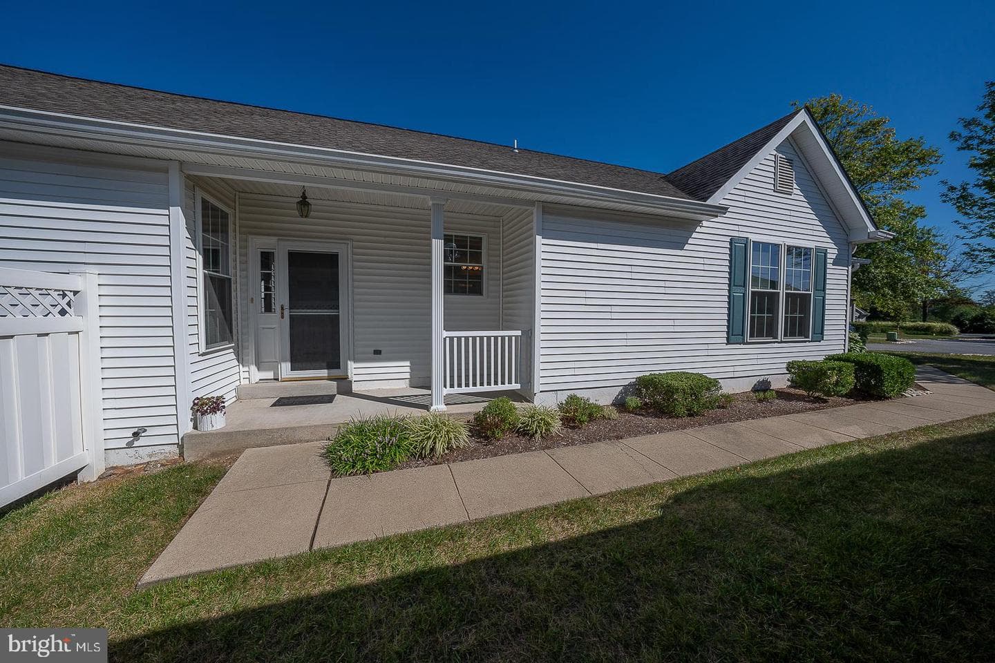 208 N Silver Fox Drive photo 2