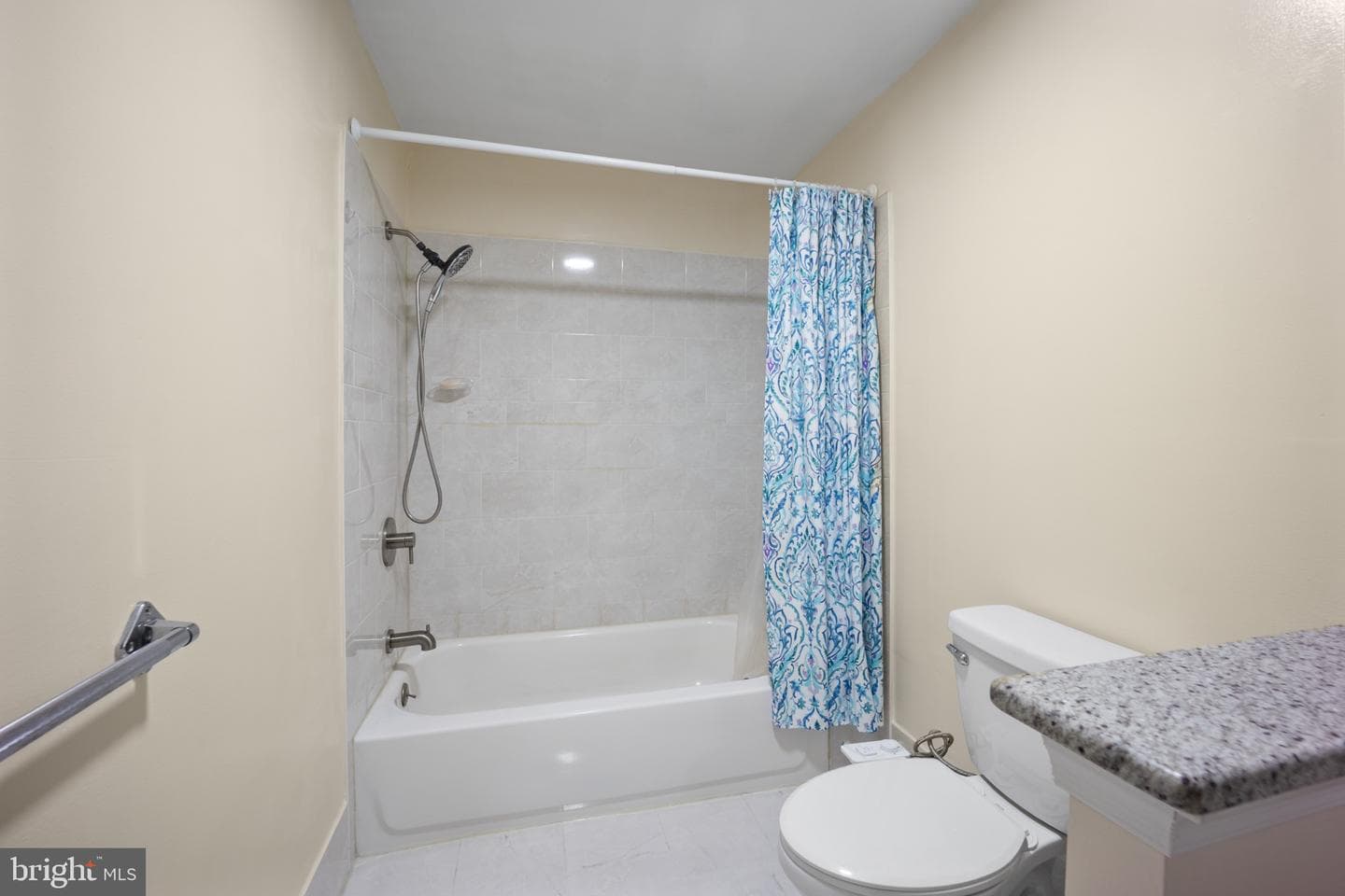 413 Carpenter Circle photo 20