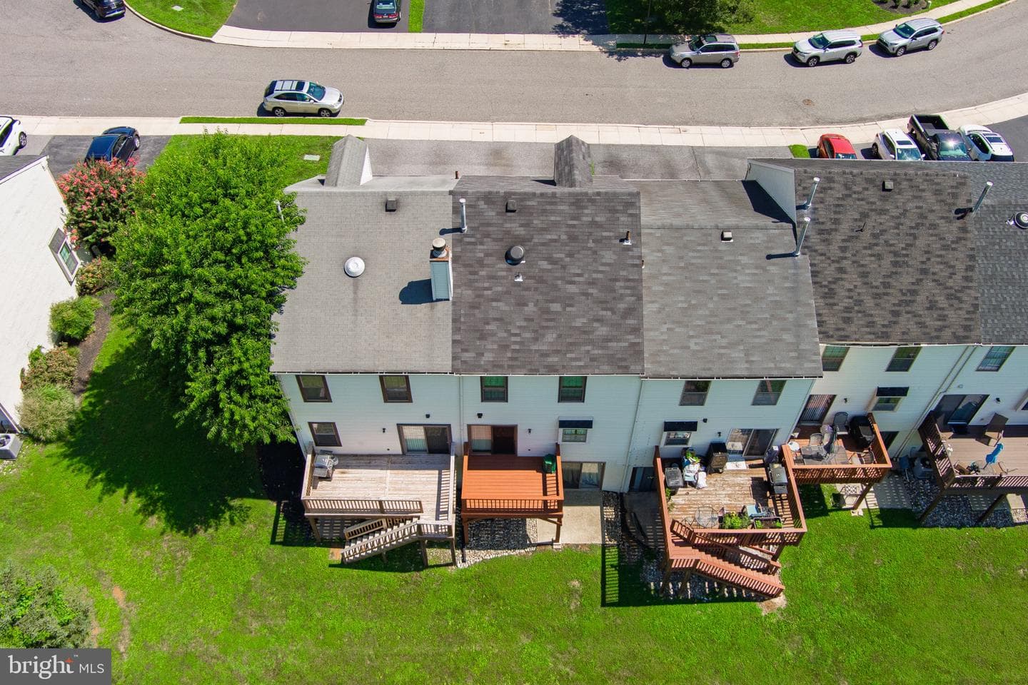 413 Carpenter Circle photo 40