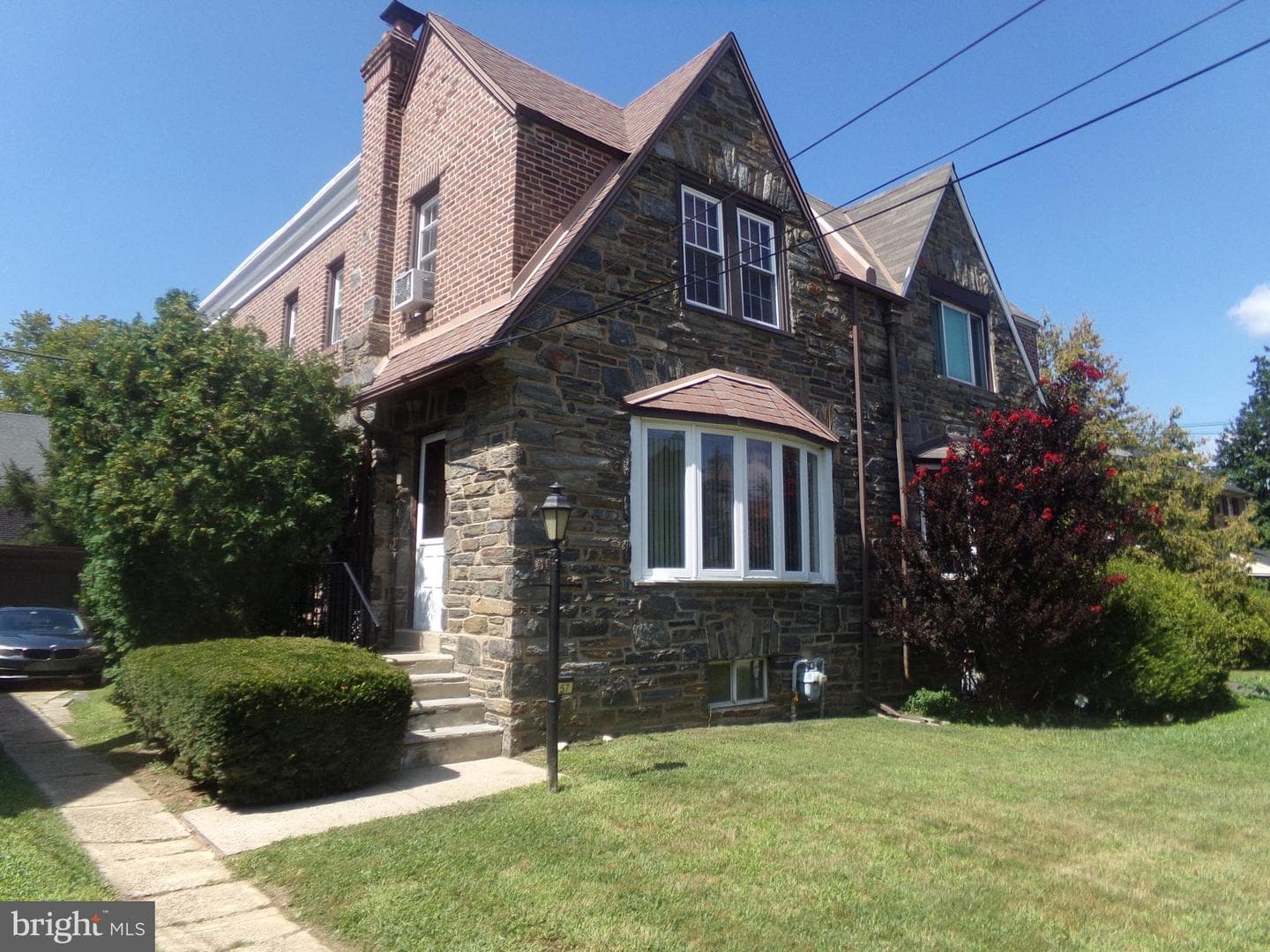 157 W Plumstead Avenue photo 2
