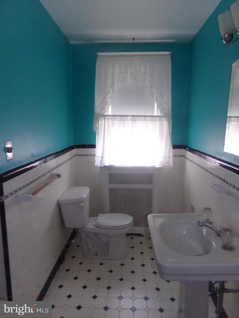 157 W Plumstead Avenue photo 35