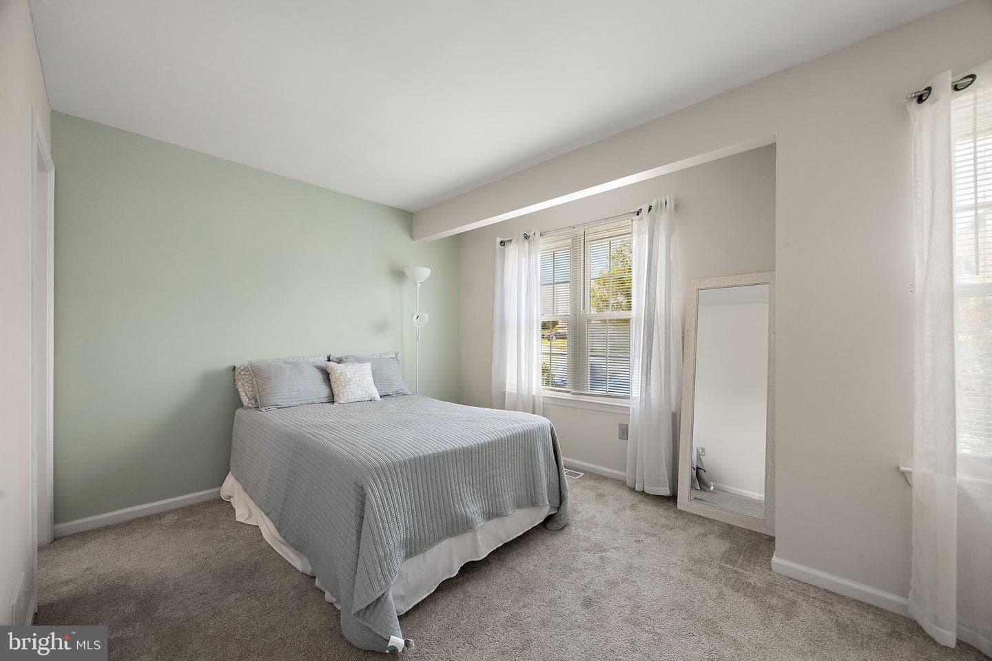 106 Knollwood Court photo 12