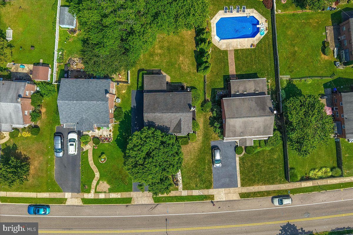 1615 Earlington Road photo 61