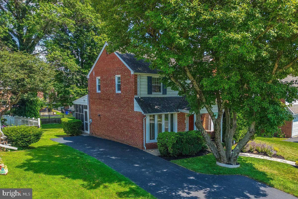 1615 Earlington Road photo 63