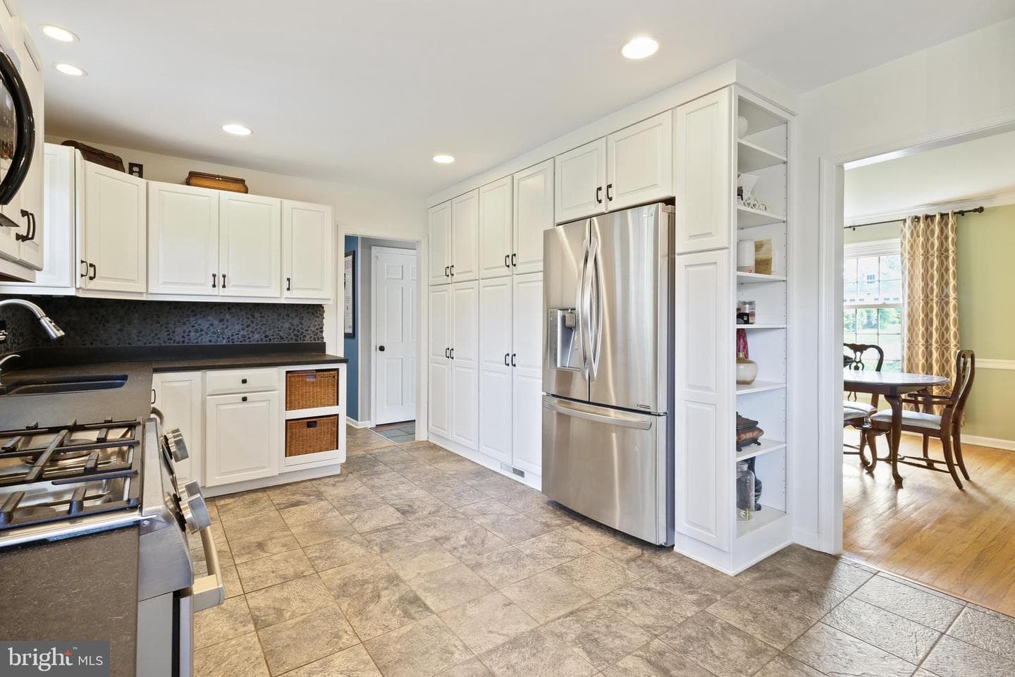 417 Derwyn Road photo 14