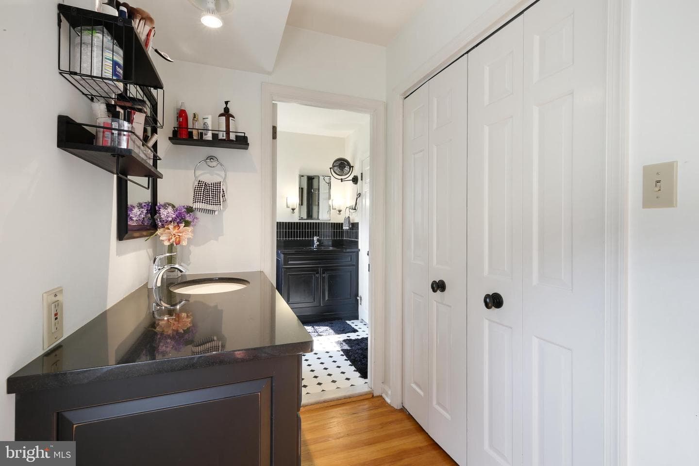 417 Derwyn Road photo 26