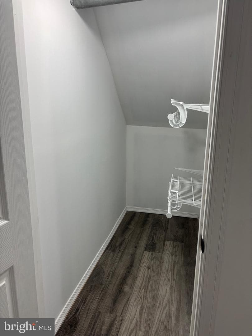 435 Willows Avenue photo 7