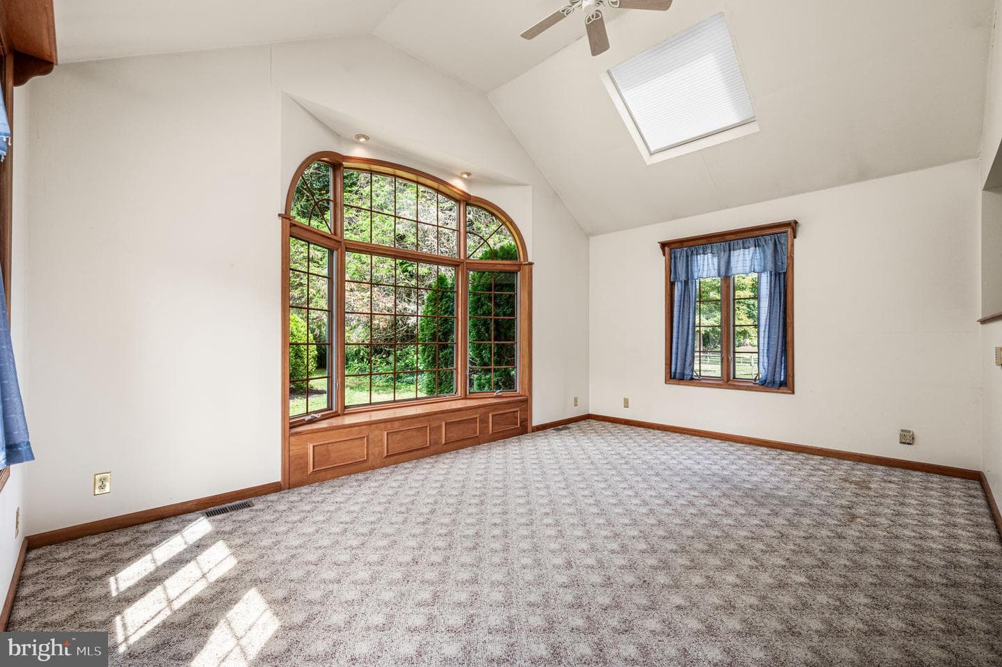 23 E Knowlton Road photo 40