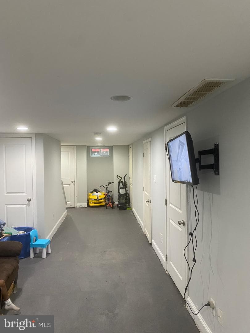 2083 Kent Road photo 23
