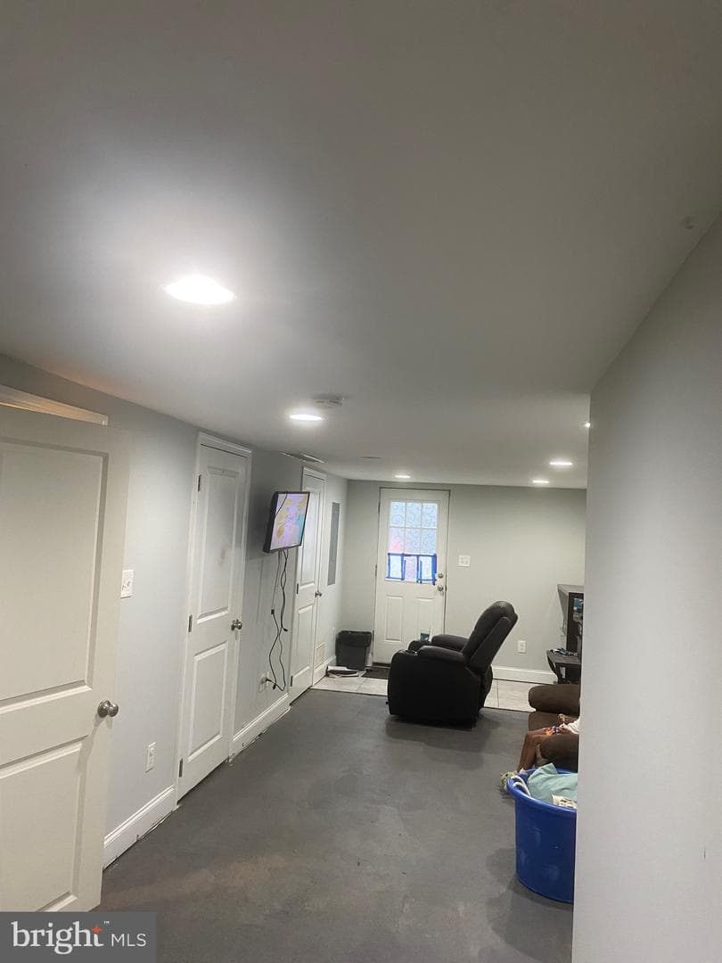 2083 Kent Road photo 24