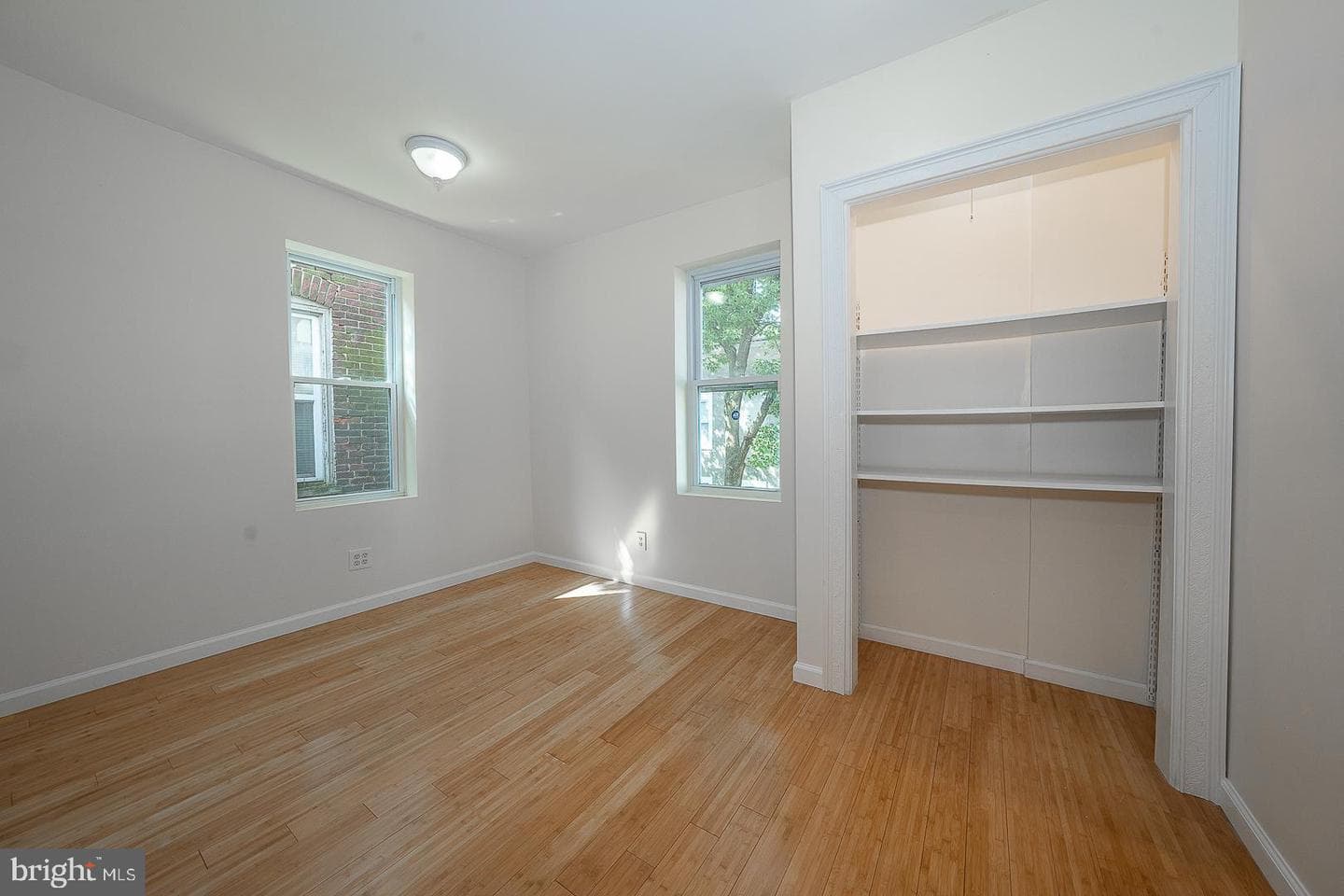936 Potter Street photo 31