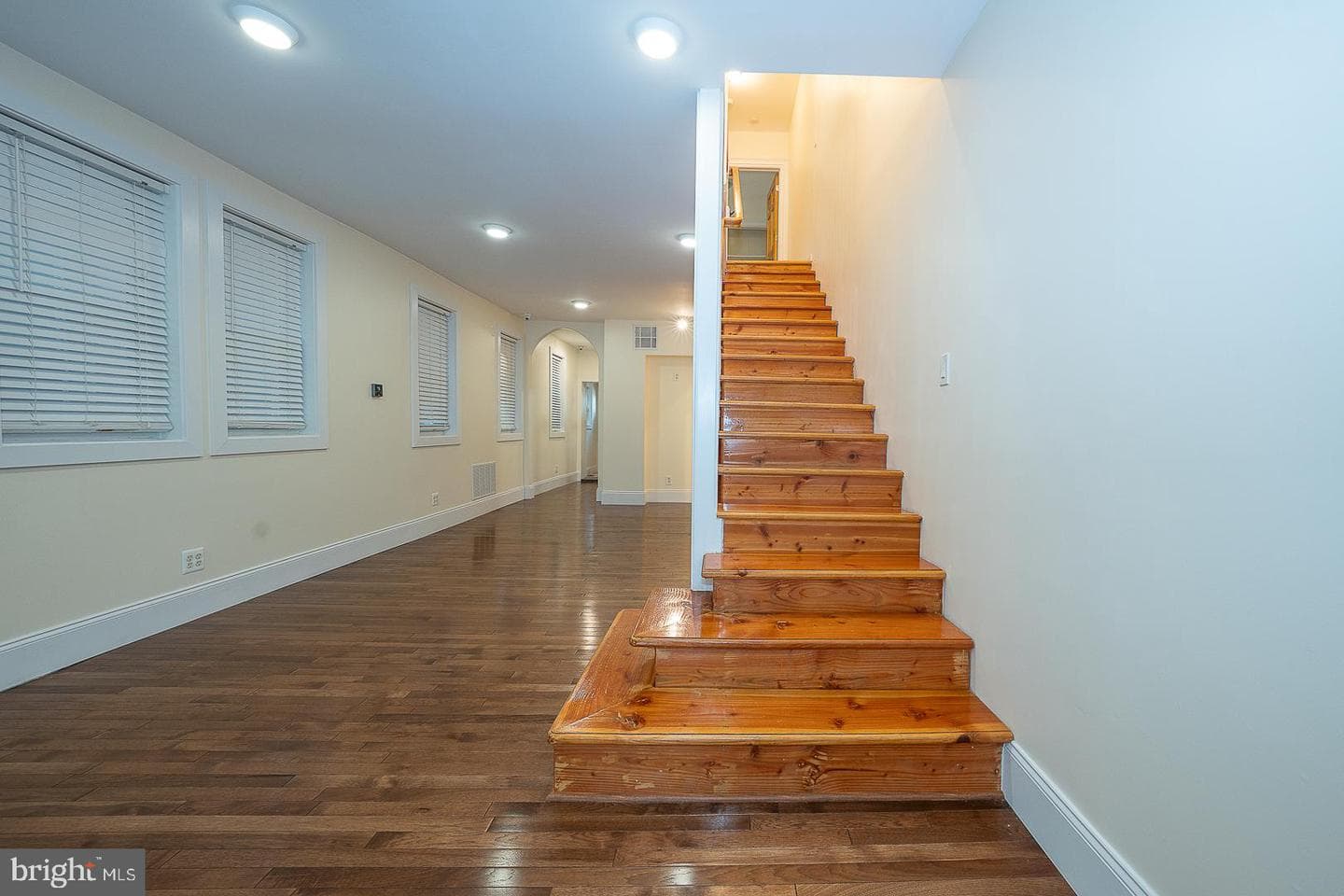 936 Potter Street photo 35
