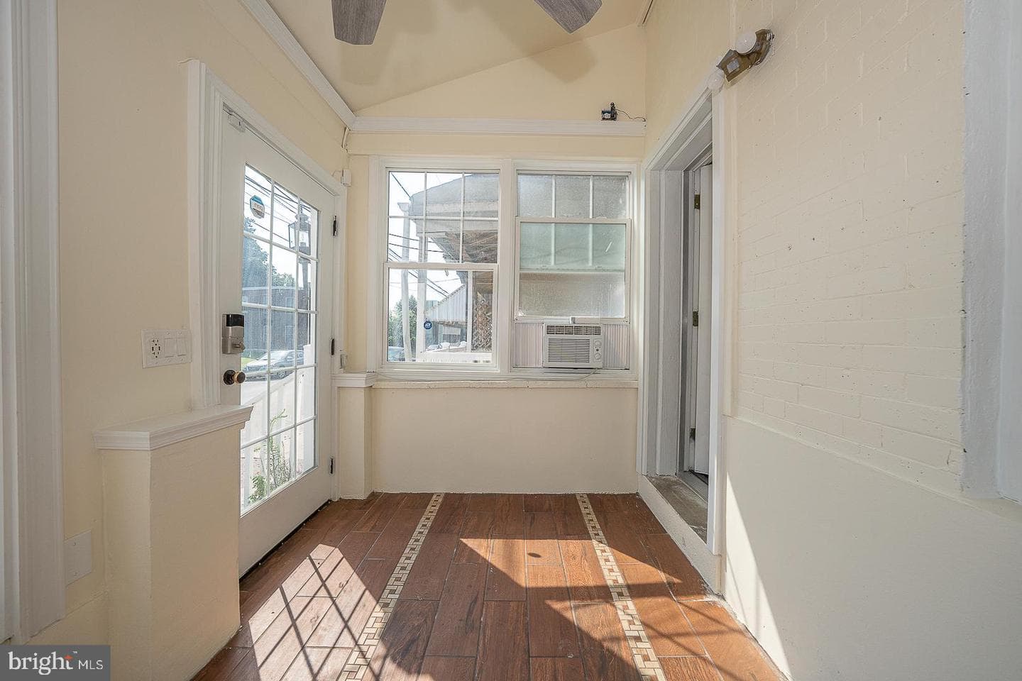 936 Potter Street photo 47
