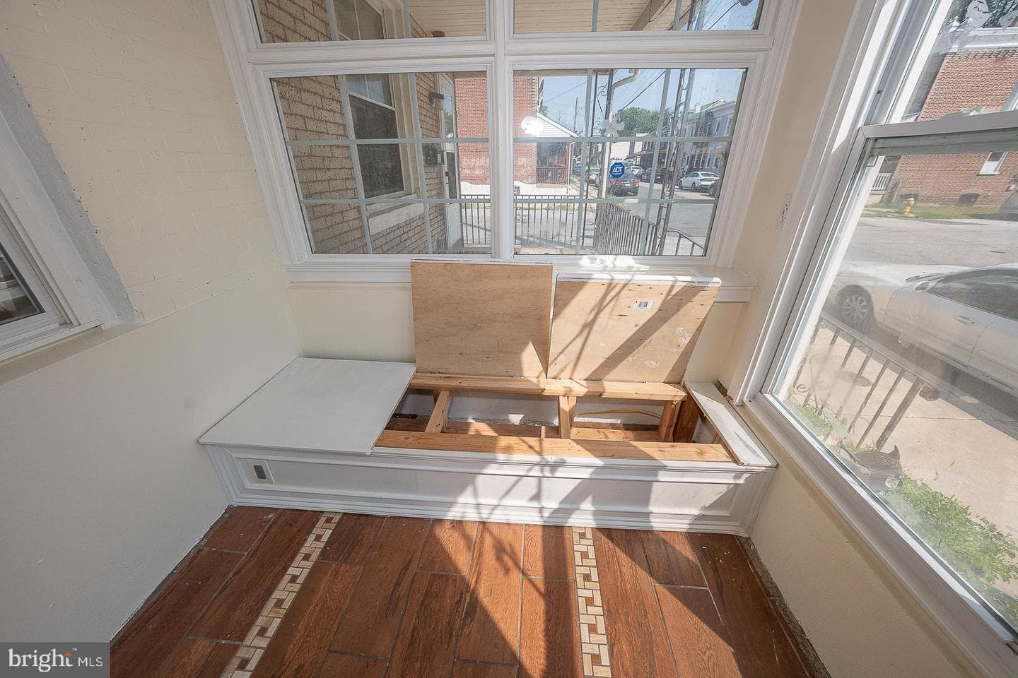 936 Potter Street photo 5