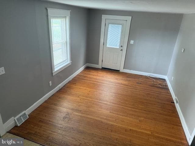 941 Glen Terrace photo 4