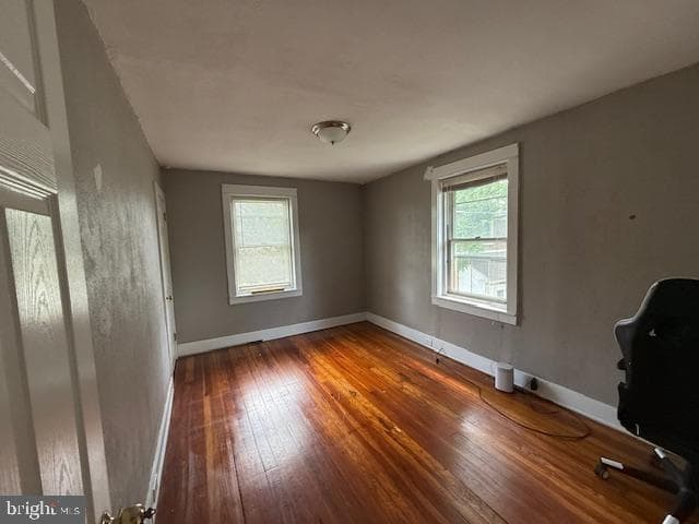 941 Glen Terrace photo 9