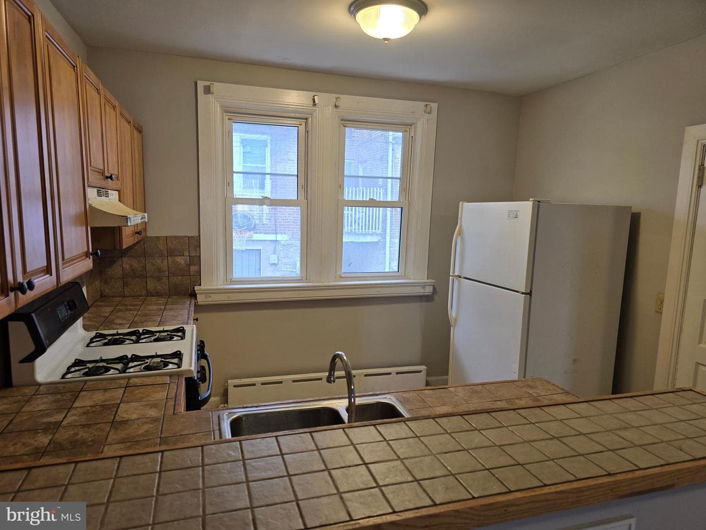 306 Berbro Street photo 12