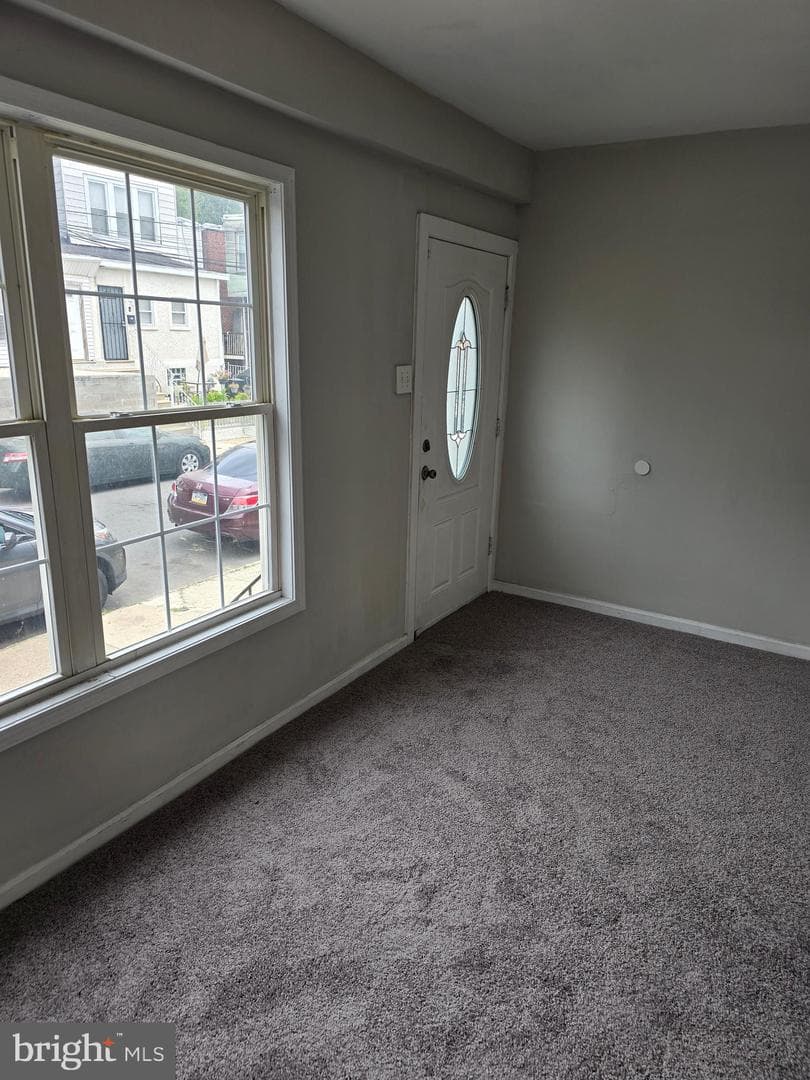 306 Berbro Street photo 2
