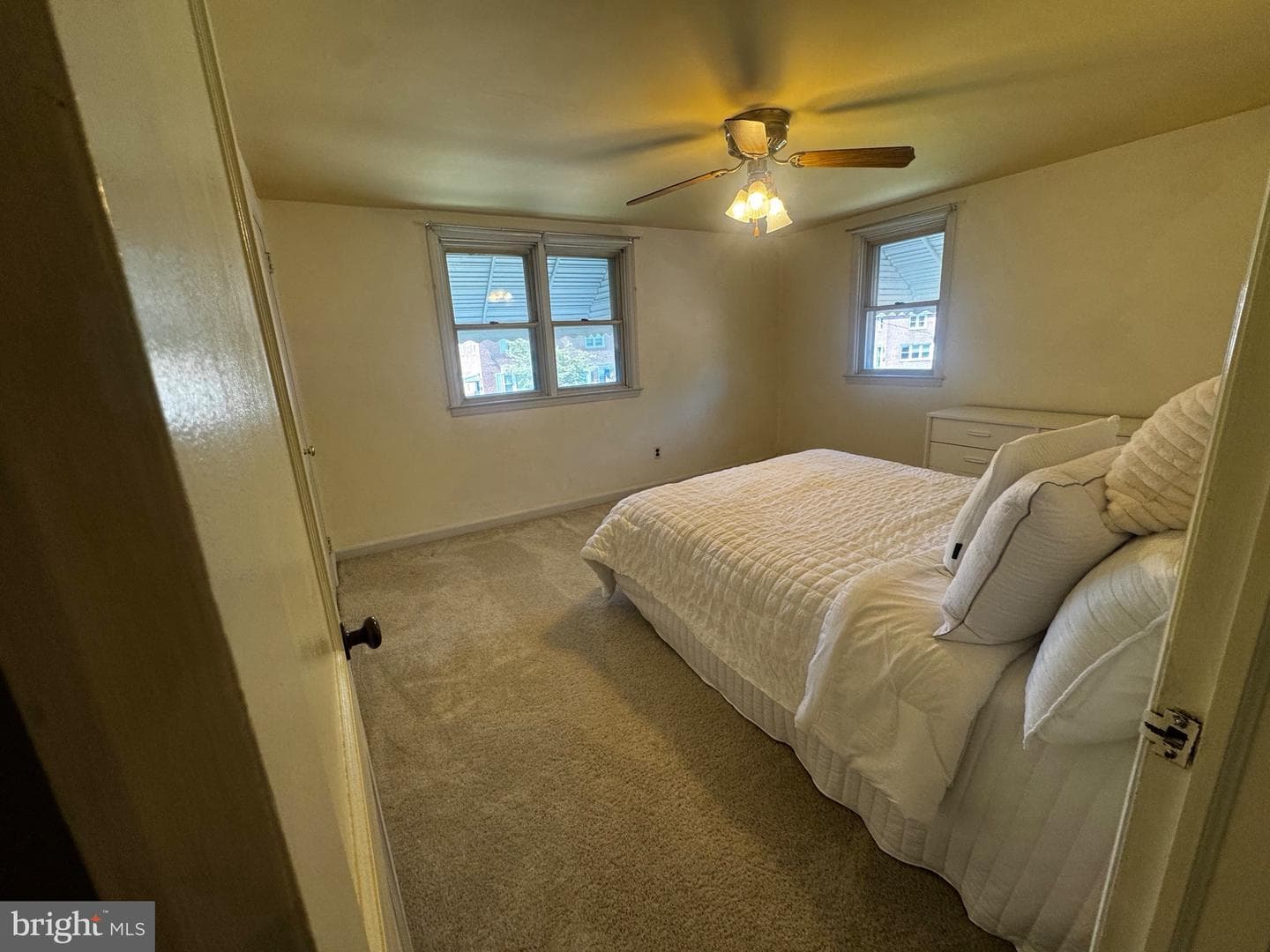 336 Holland Street photo 10