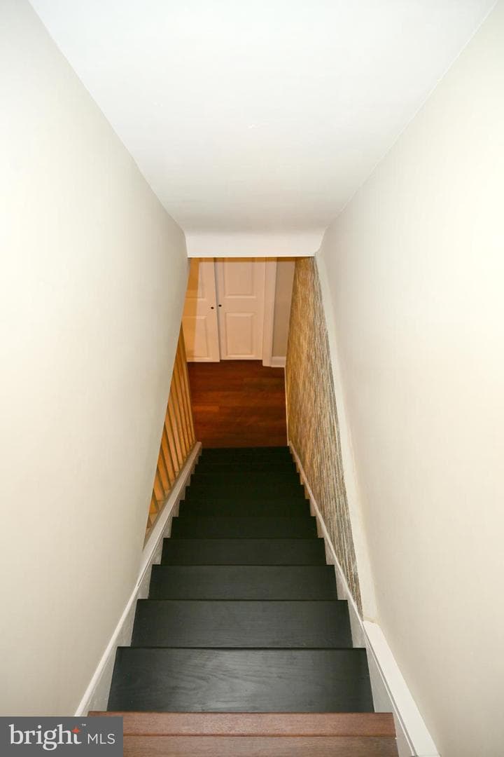 5107 Whitehall Drive photo 17