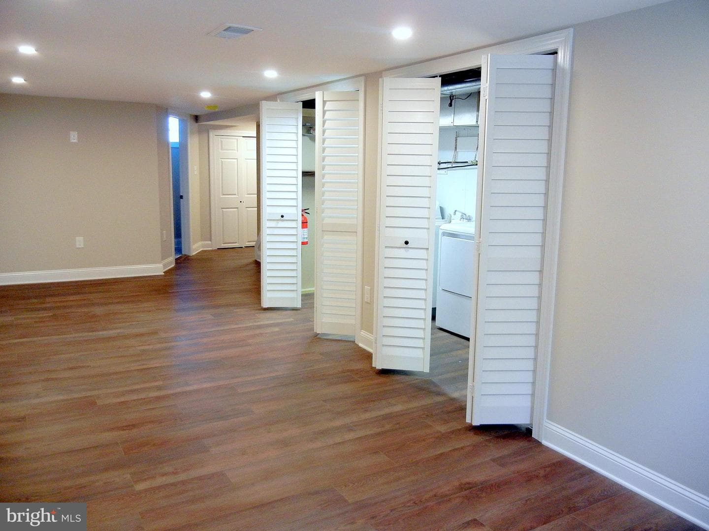 5107 Whitehall Drive photo 23