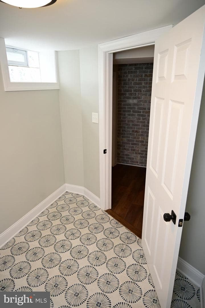 5107 Whitehall Drive photo 32