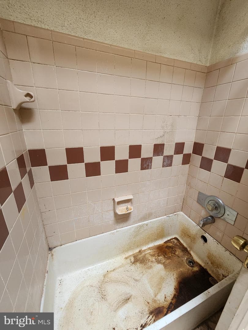 1241 Edgehill Road photo 16