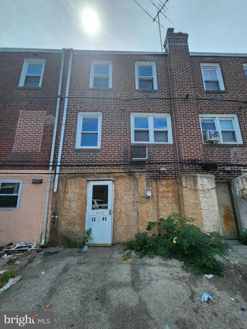 1241 Edgehill Road photo 4