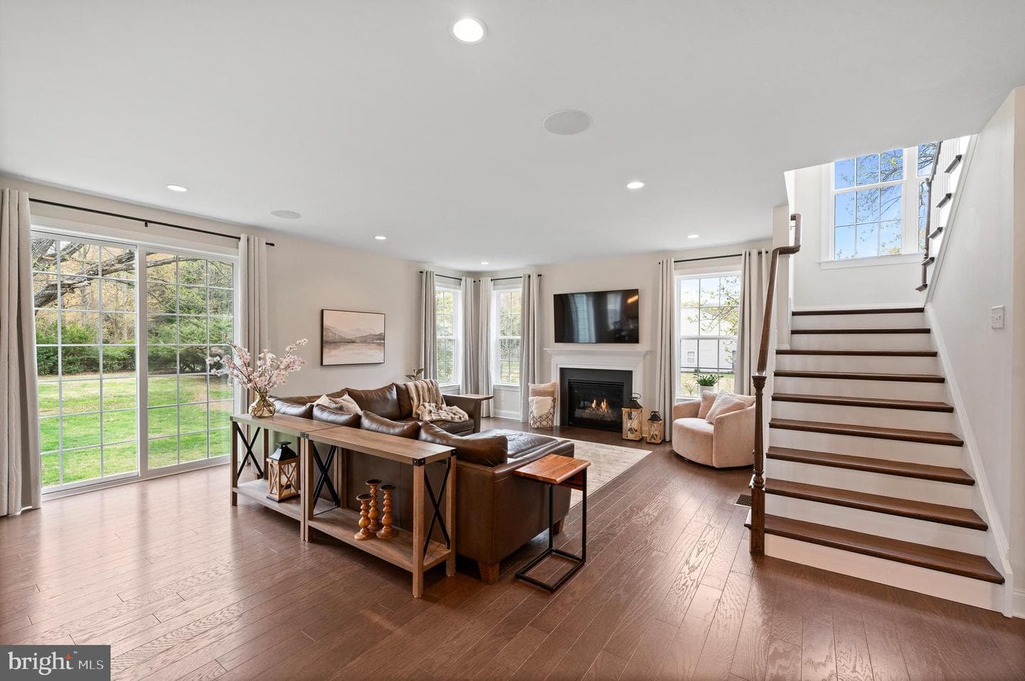 1037 Kirk Road photo 6