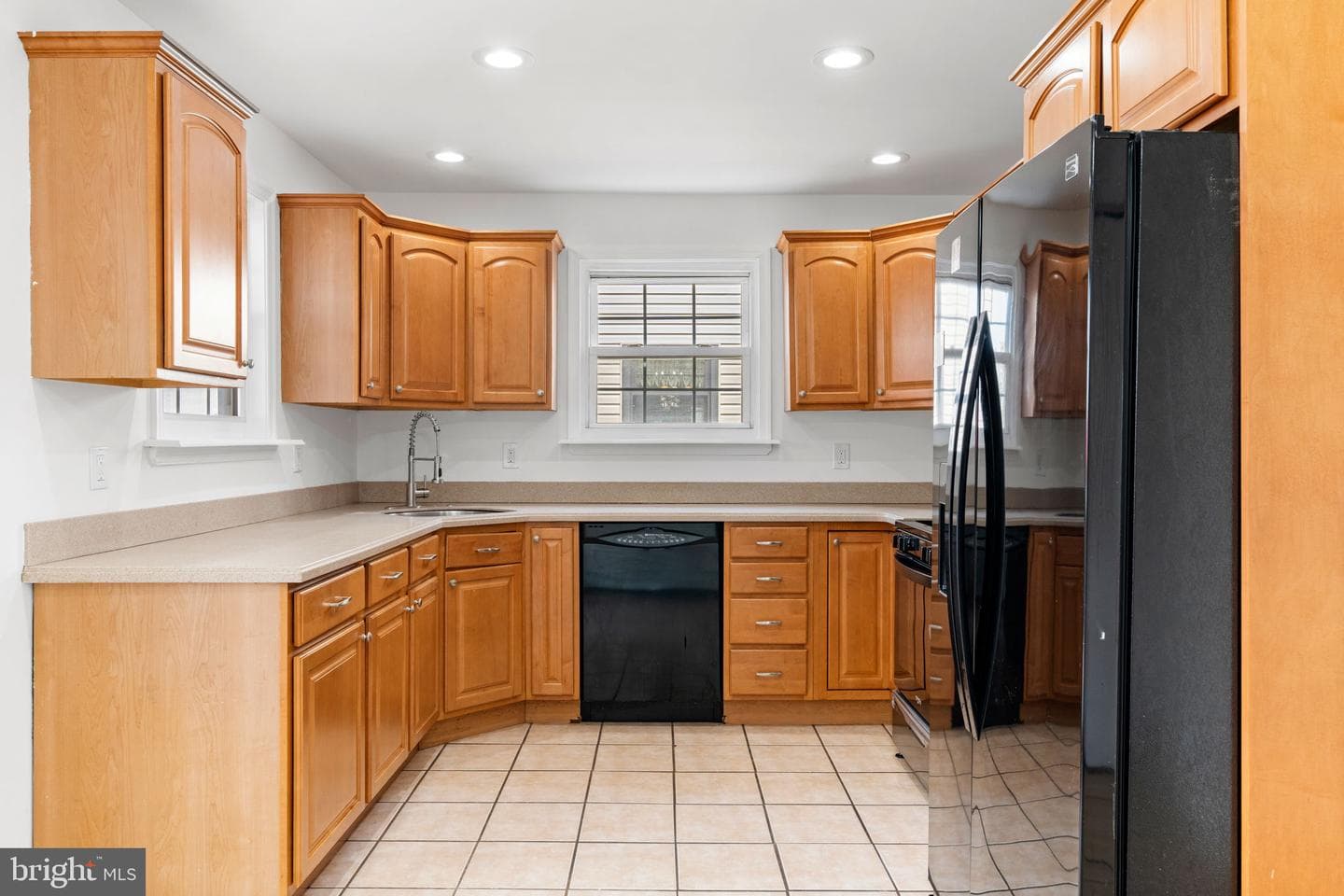 1274 Nicole Lane photo 12