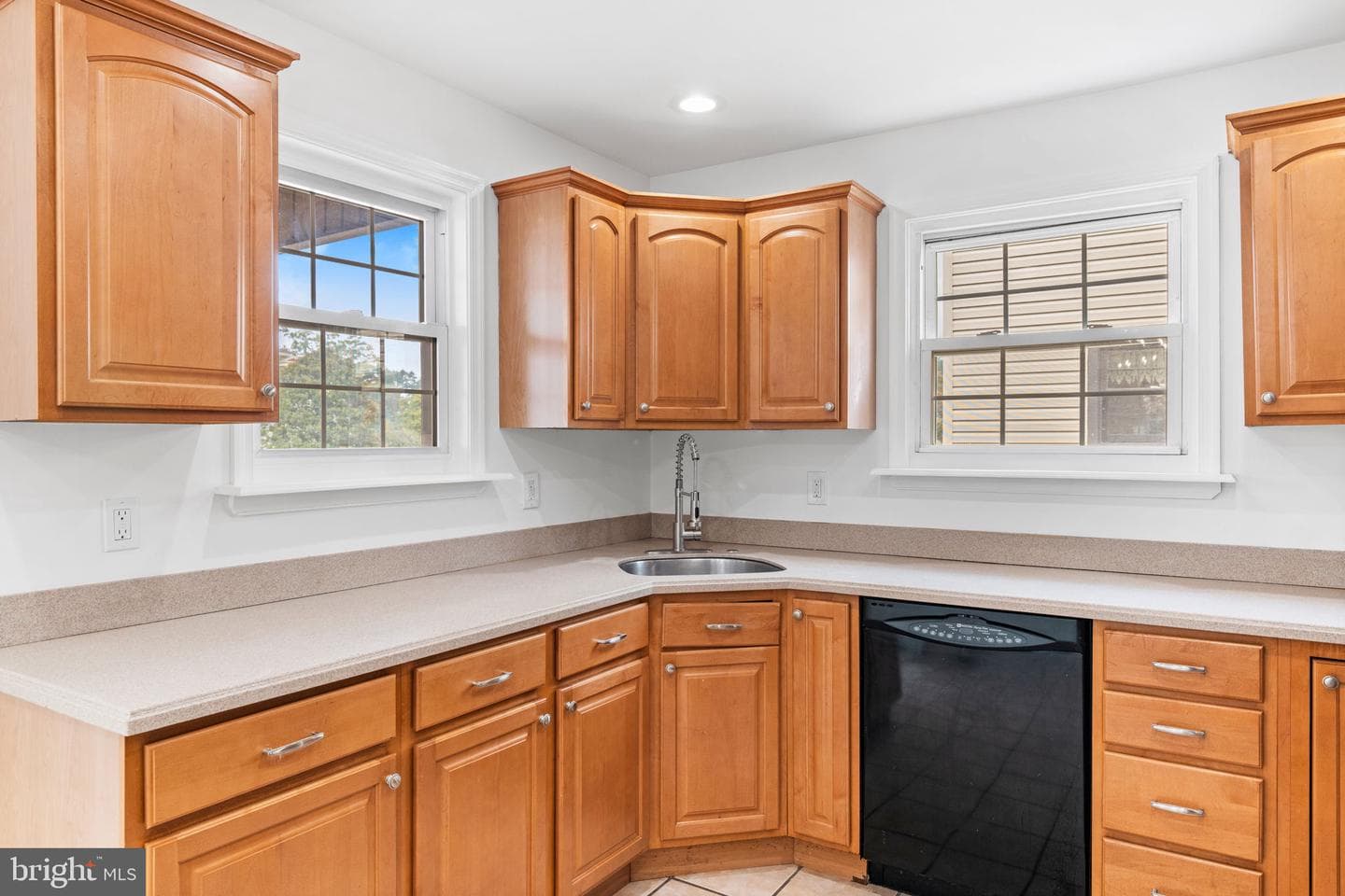 1274 Nicole Lane photo 14
