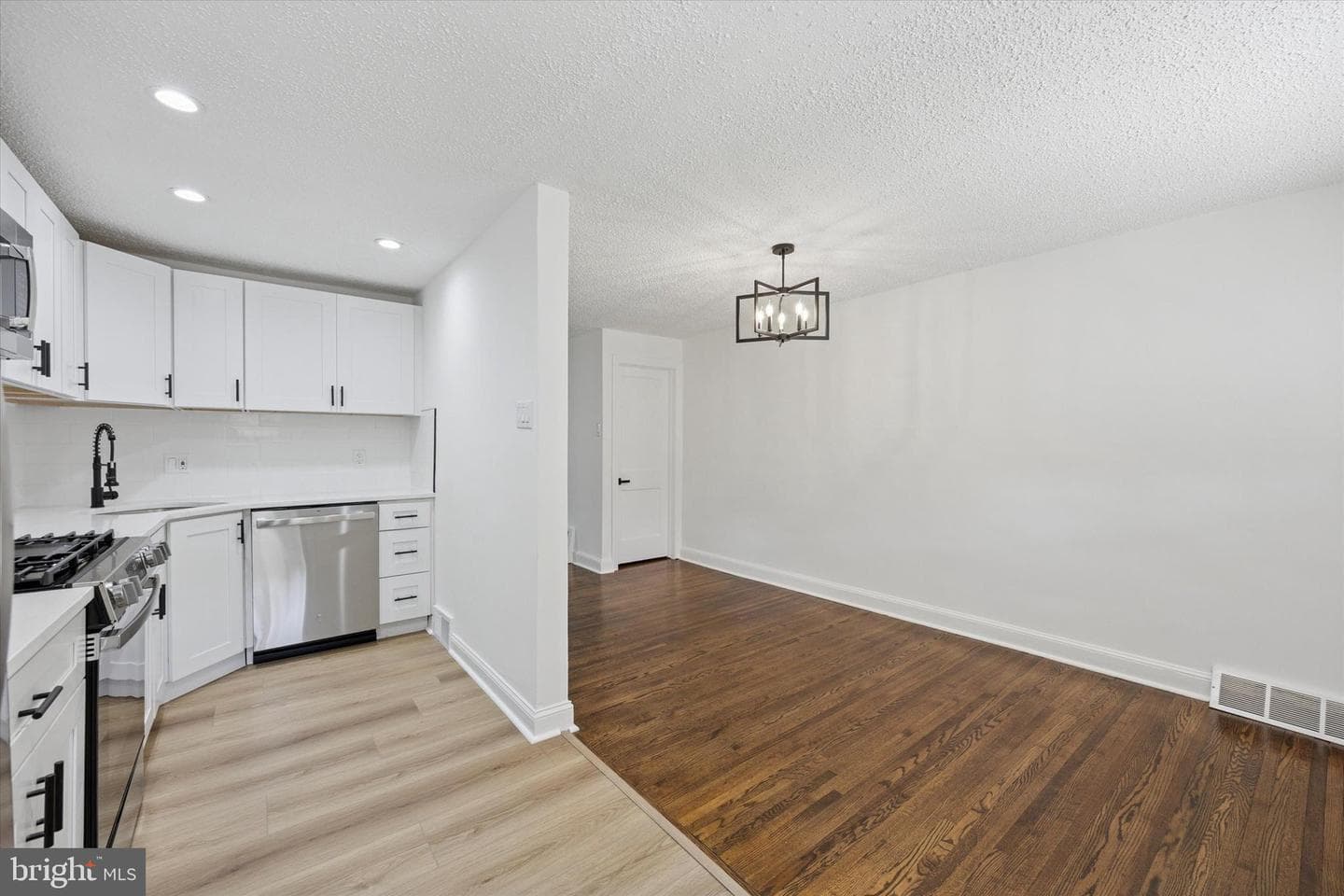 423 Seven Oaks Drive photo 11
