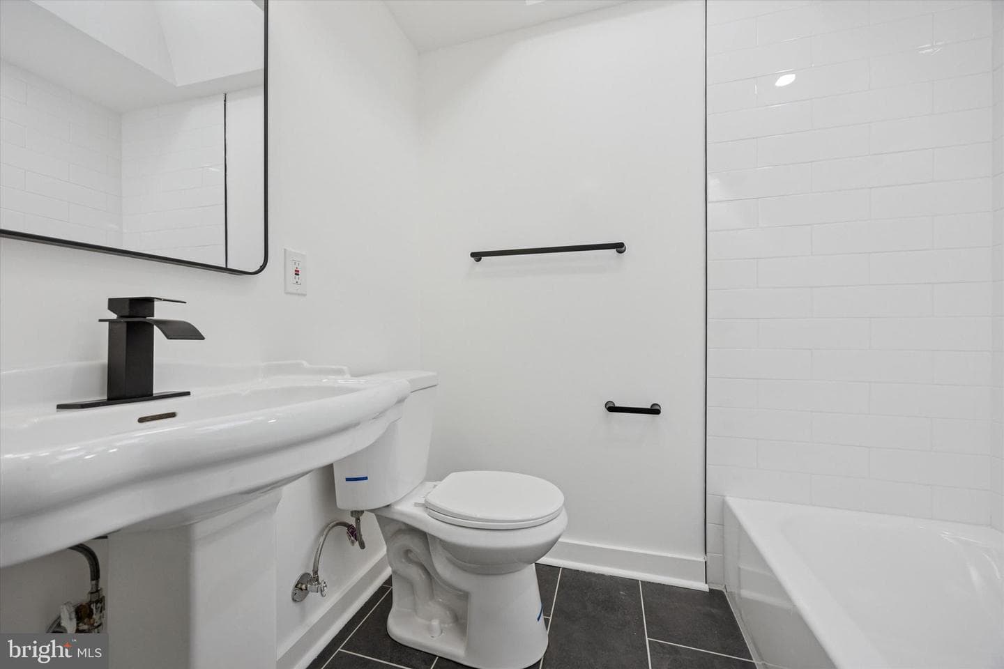 423 Seven Oaks Drive photo 15